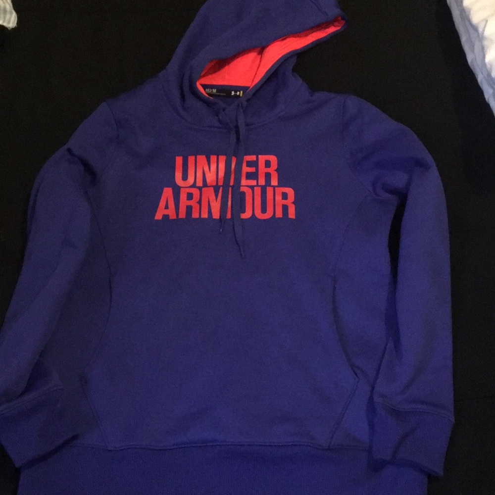Under Armour Women’s Hoodie (Medium)